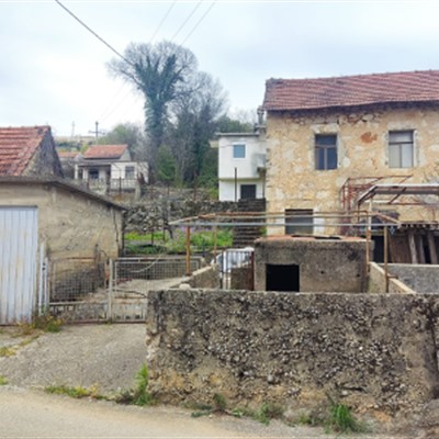 Prodaja stara kamena kuća